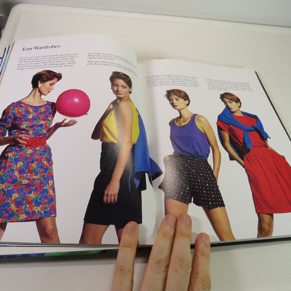 SINGER Sewing with Knits Hardback 11x8.5" (has handwritten notes) 125pgs - Picture 10 of 16